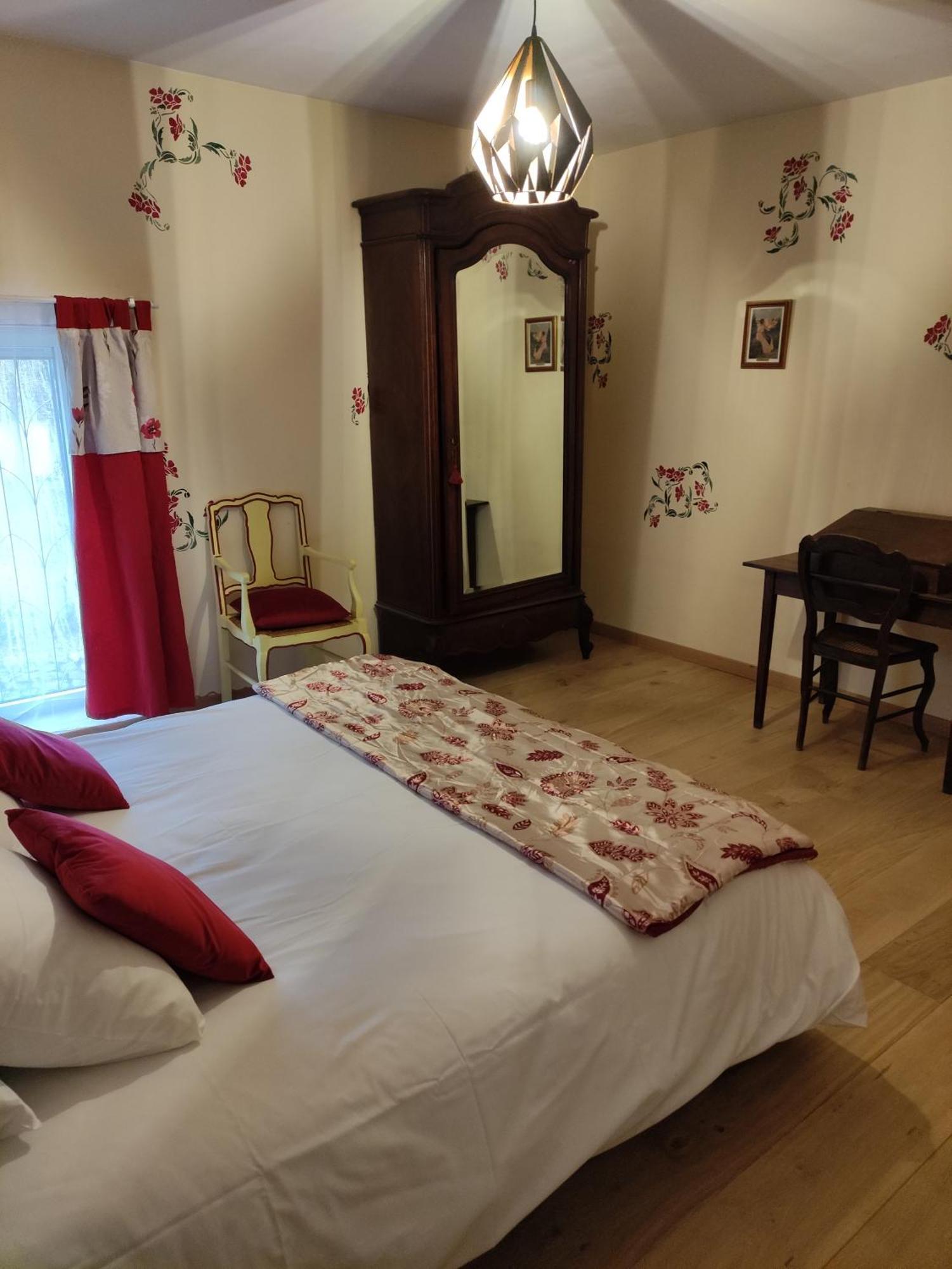 Bleu Bonheur Bed & Breakfast Dennevy Стая снимка